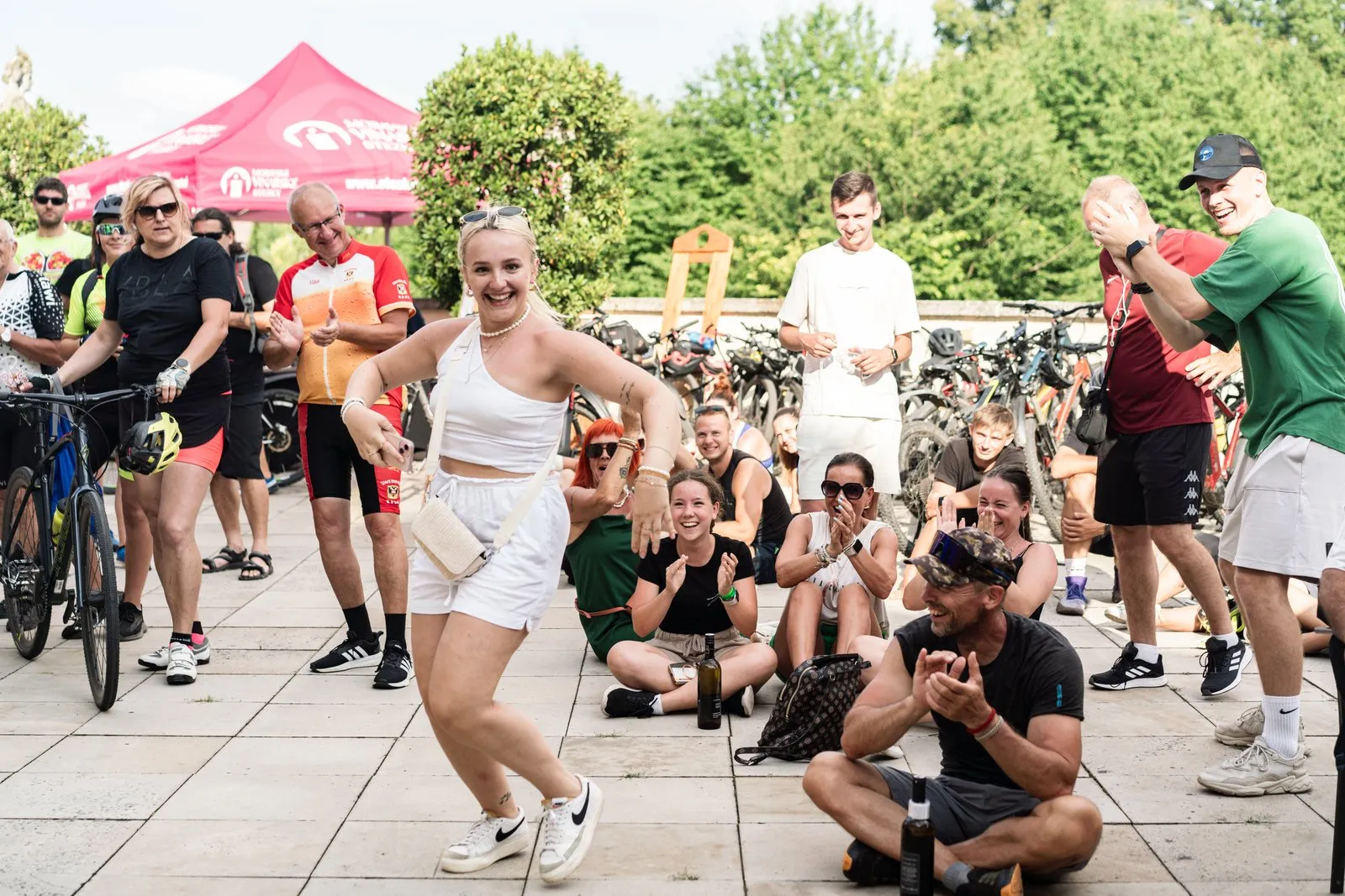 Slešna tancuje na akci